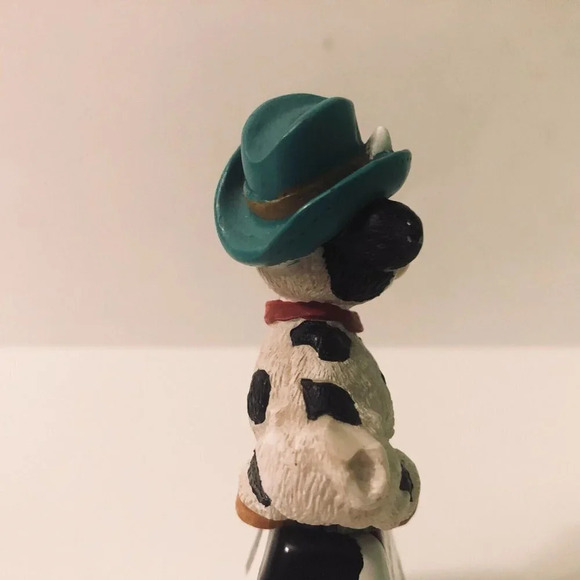 Vintage Russ Cow Figurine On A Bell 4 Inch Tall Figure Flaw - Picture 8 of 15